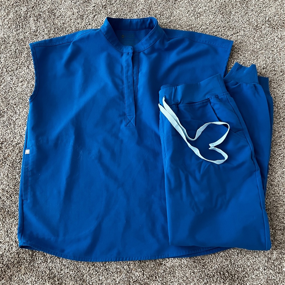 Figs Royal Blue Jogger Scrub Set